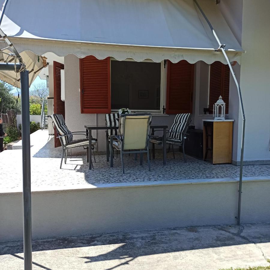 הוילה Kirra Itea'S Garden House מראה חיצוני תמונה